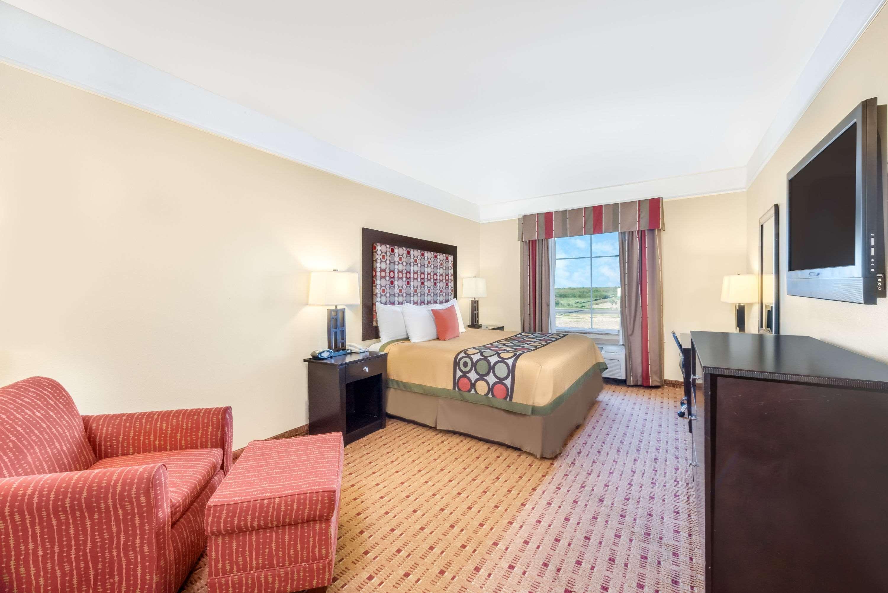 Super 8 By Wyndham Hidalgo At La Plaza Mall & Mcallen Airport Екстериор снимка