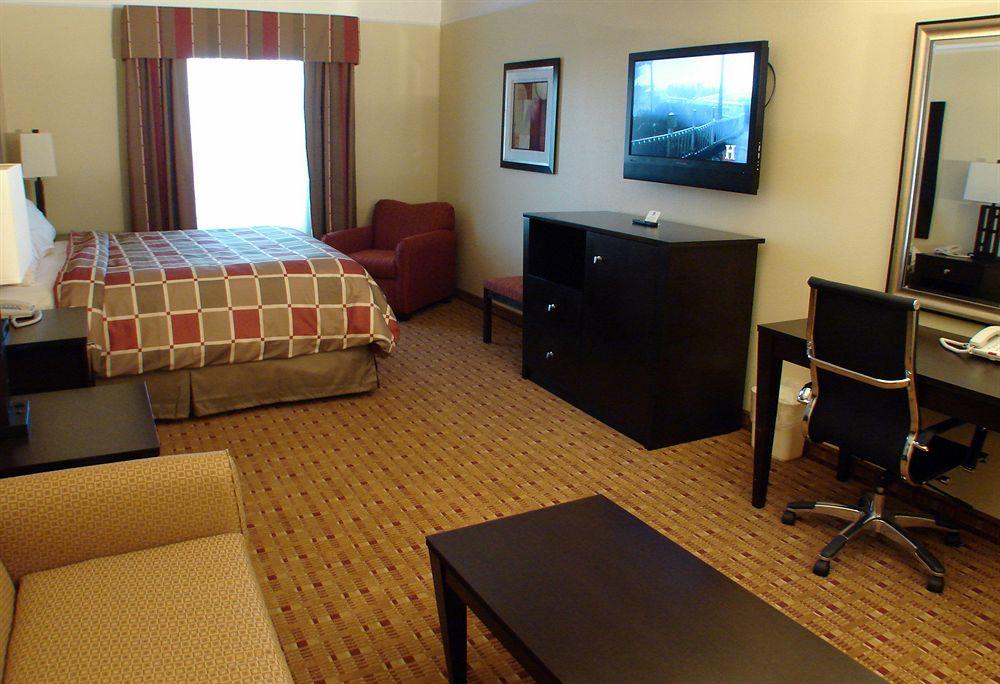 Super 8 By Wyndham Hidalgo At La Plaza Mall & Mcallen Airport Екстериор снимка