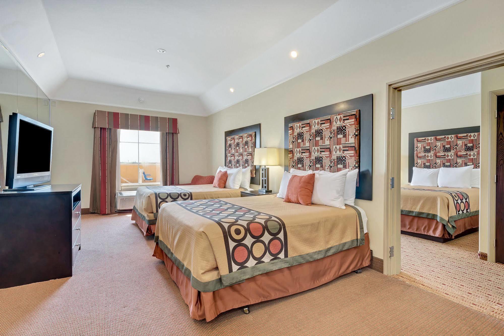 Super 8 By Wyndham Hidalgo At La Plaza Mall & Mcallen Airport Екстериор снимка