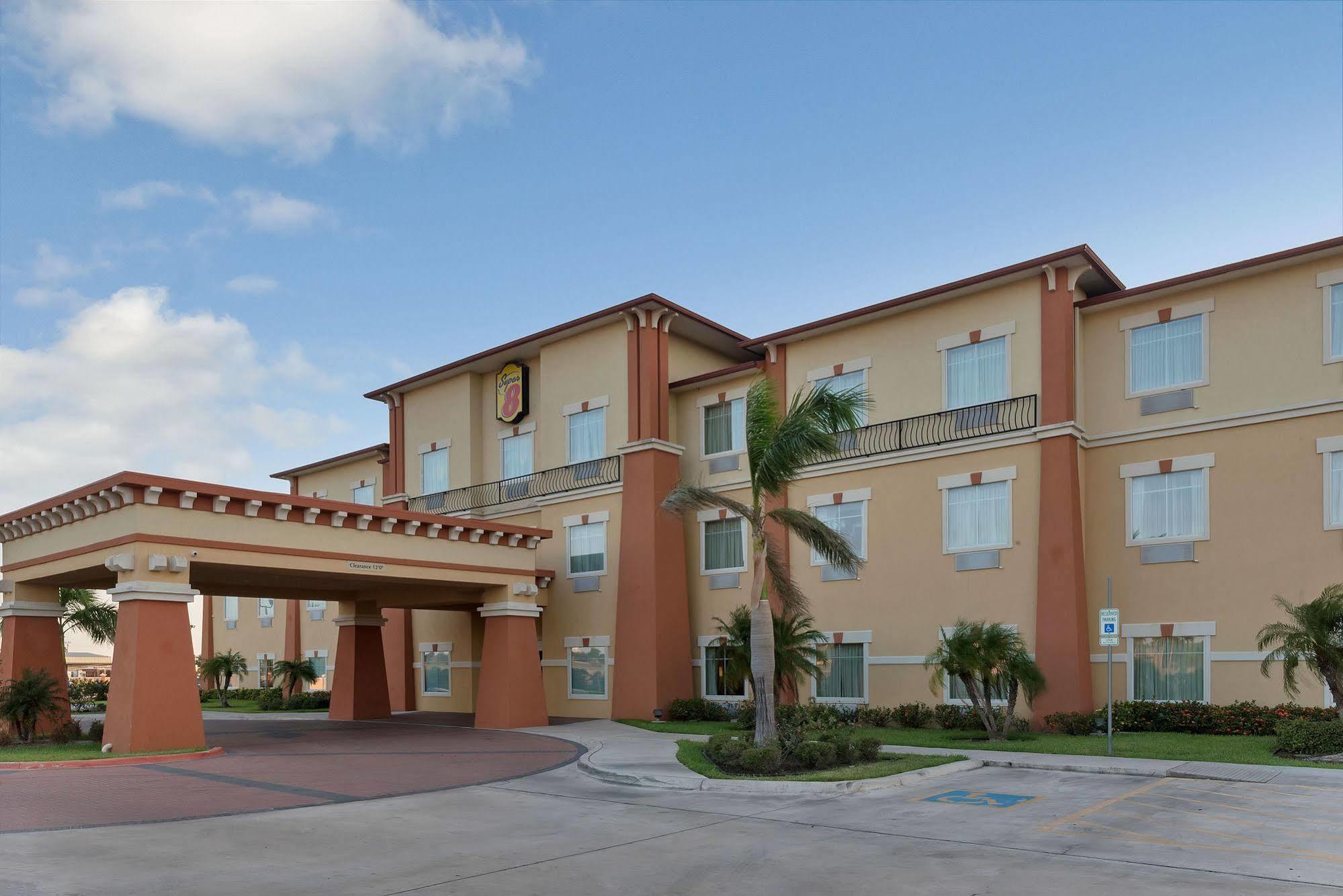 Super 8 By Wyndham Hidalgo At La Plaza Mall & Mcallen Airport Екстериор снимка