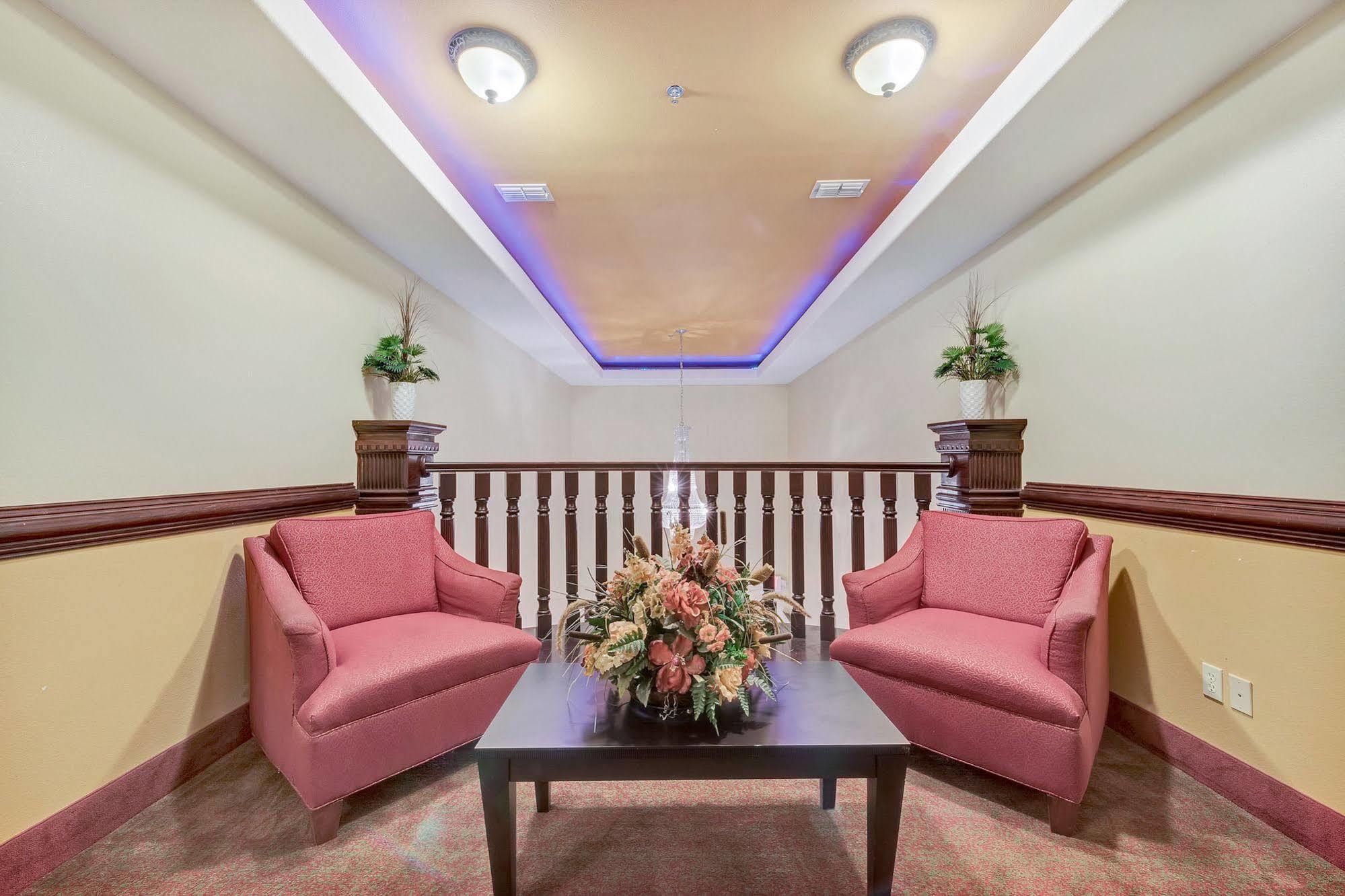 Super 8 By Wyndham Hidalgo At La Plaza Mall & Mcallen Airport Екстериор снимка